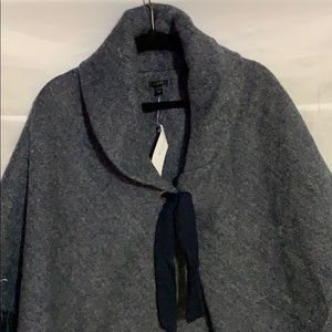 Ann Taylor Blue &White Cape/Shaw, One Size